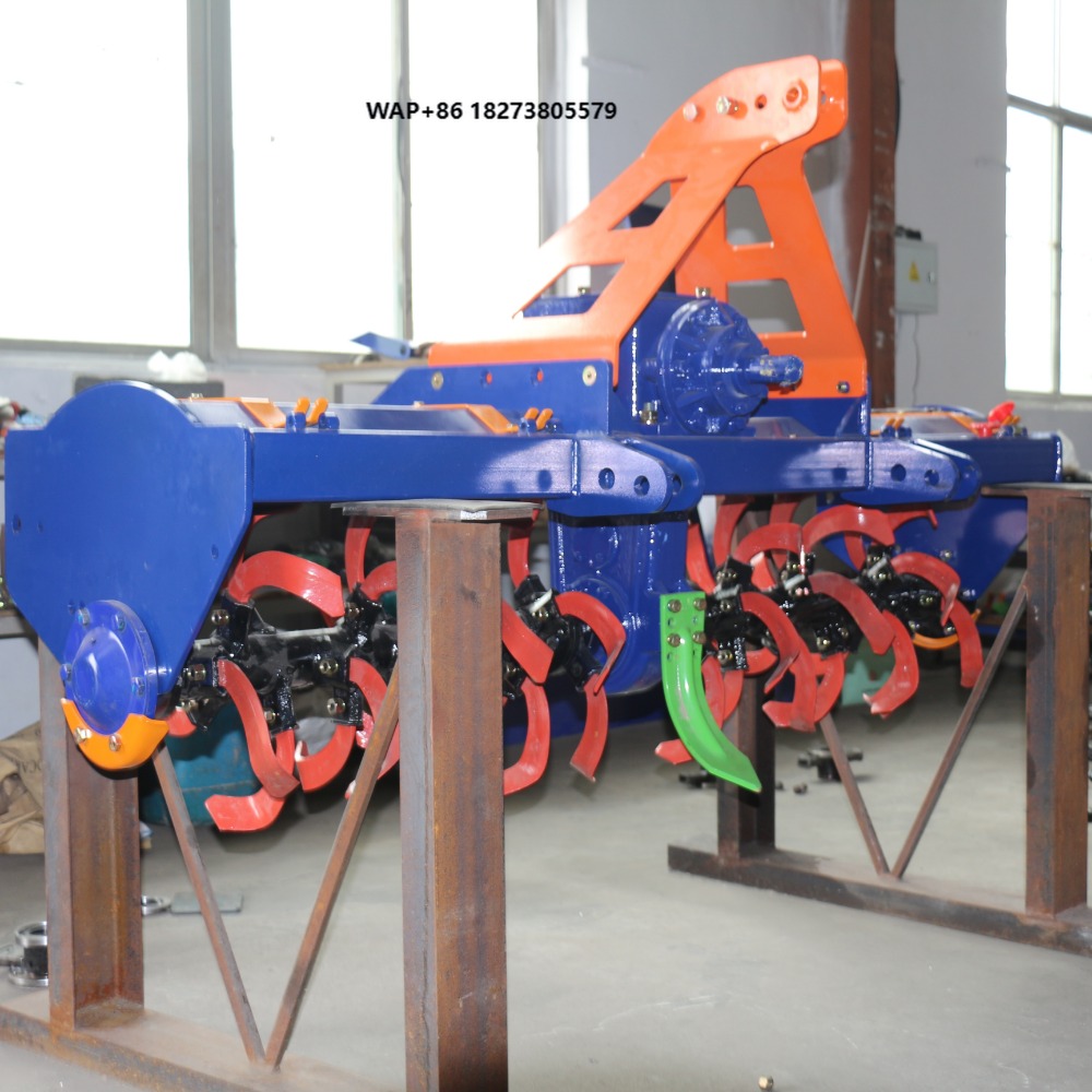 Farming Agriculture Land - Motocoltivatore Rotativo Agricolo Montato su Trattore