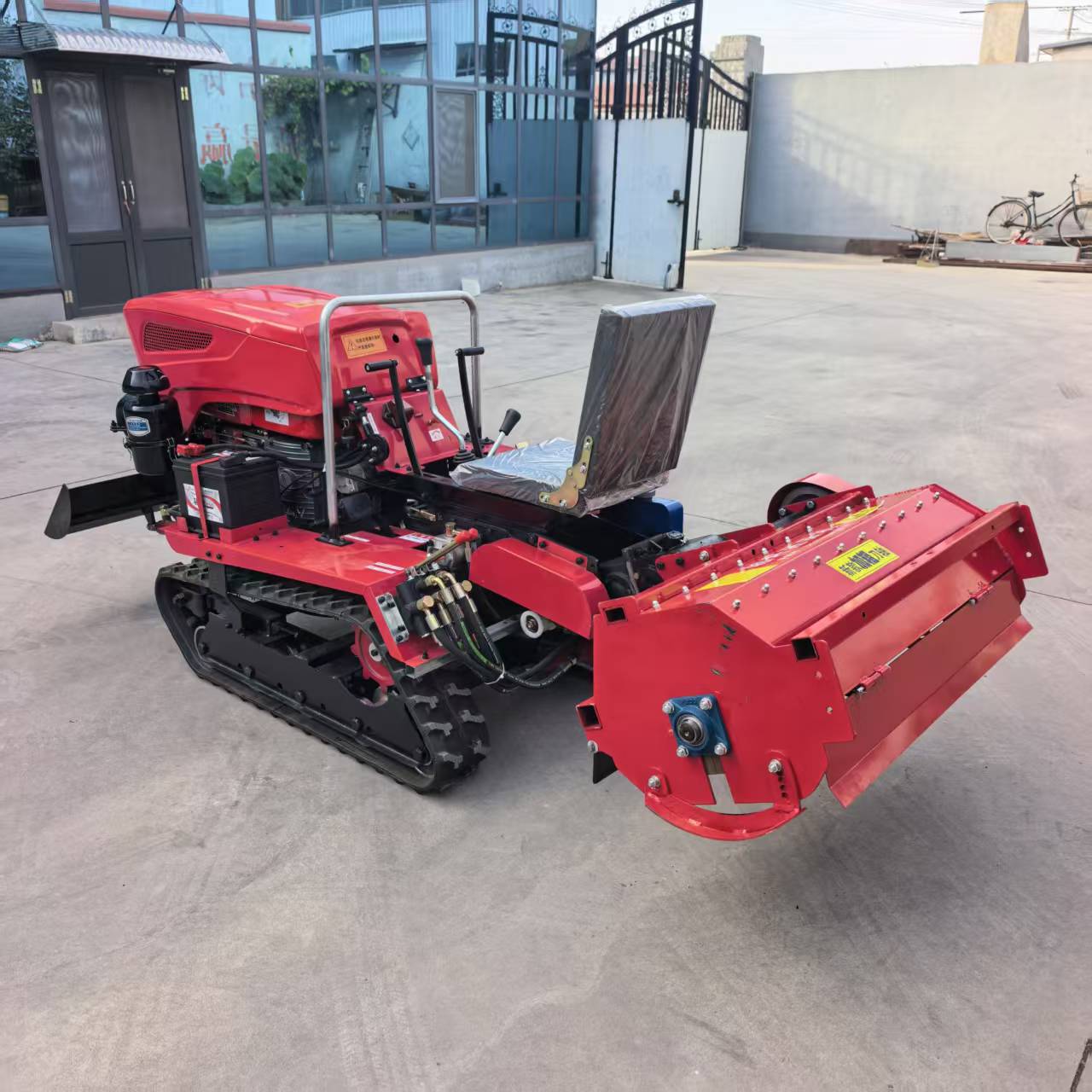 Mini Trattore Cingolato Compat - Farming Agriculture Land recensione e prezzo