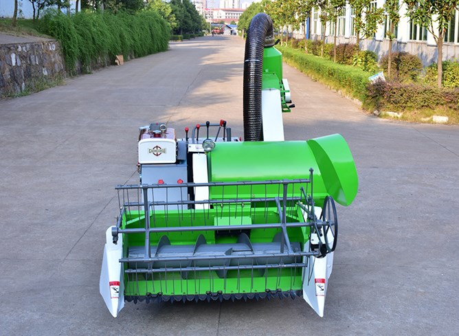 Mini Mietitrebbiatrice per Ris - Combine Harvester Mini recensione e prezzo